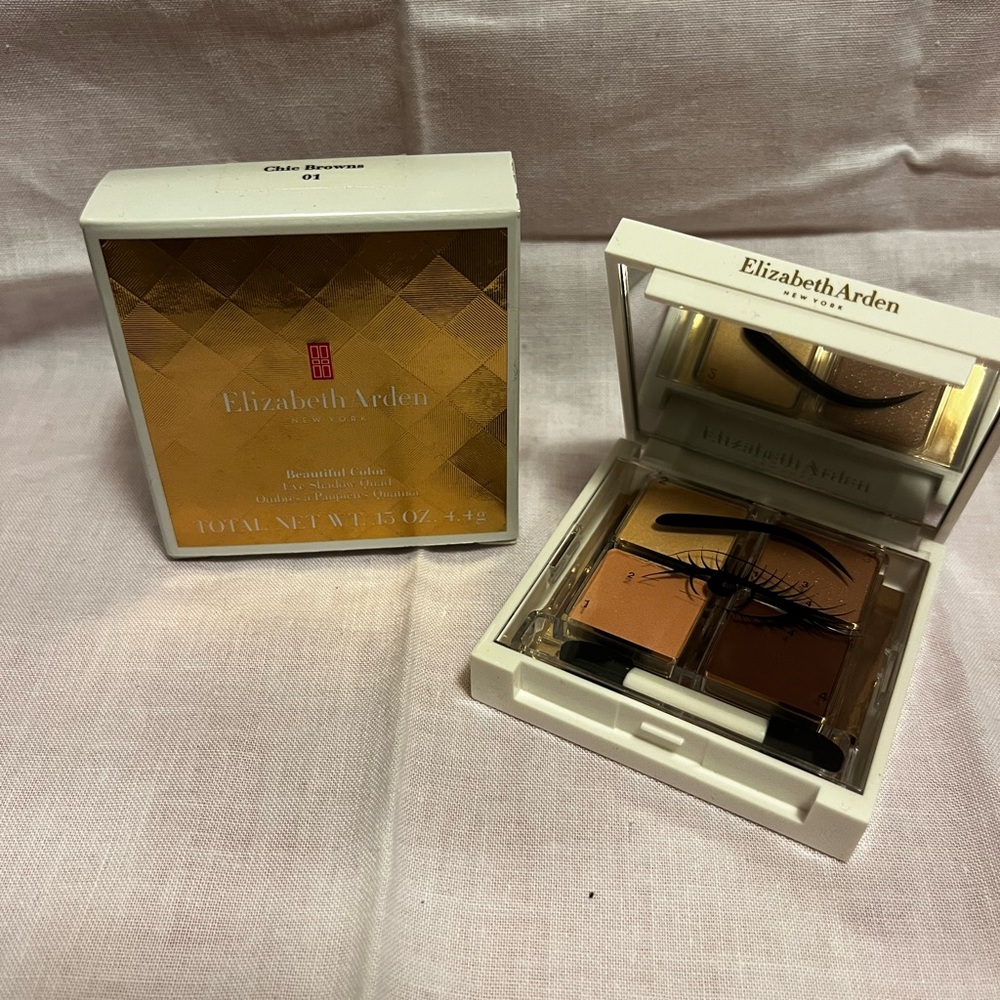 Elizabeth Arden Chic Brown Eyeshadow Quad - Picture 4 of 4